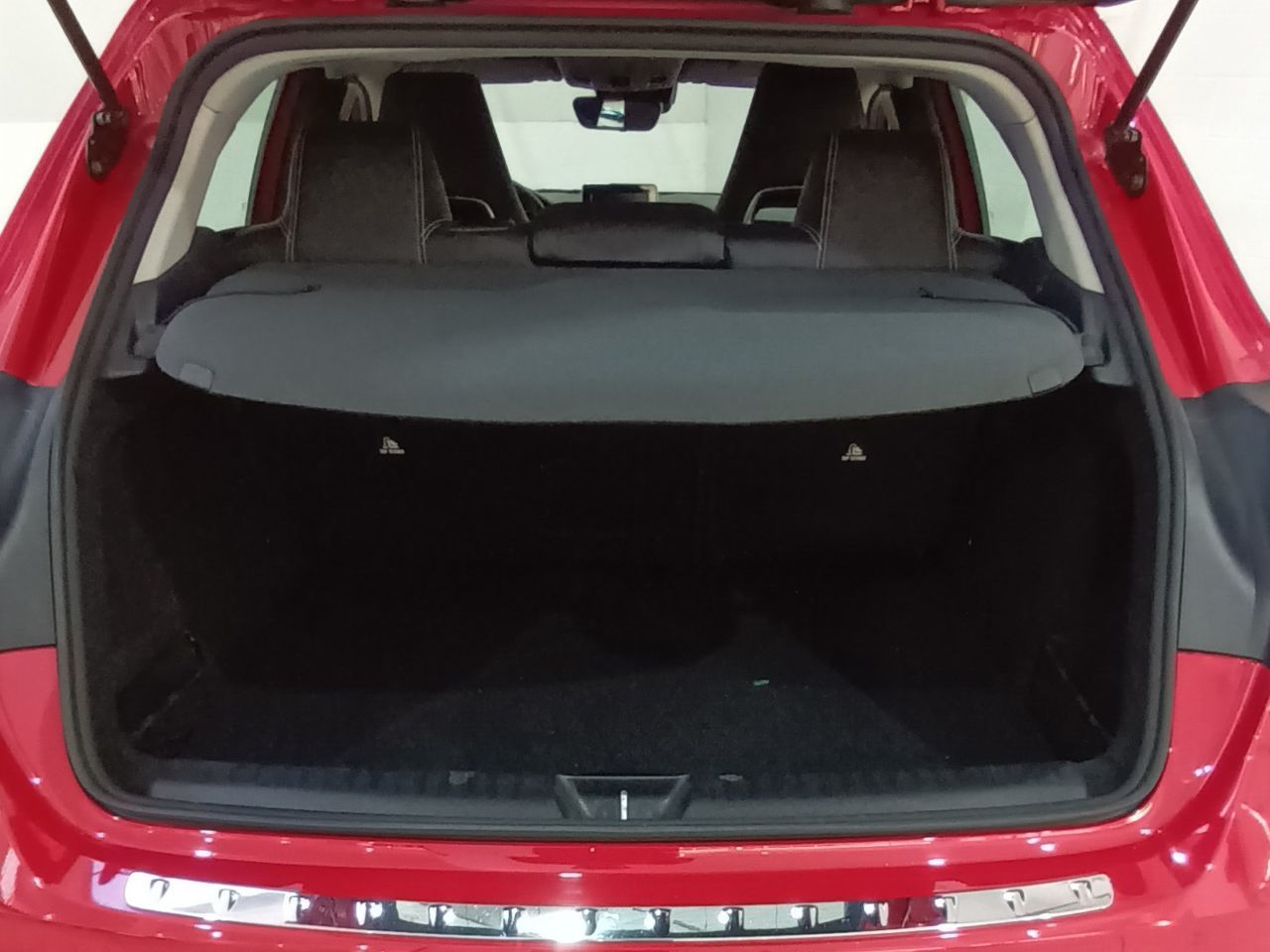 Mercedes-Benz GLA 180 - foto 12