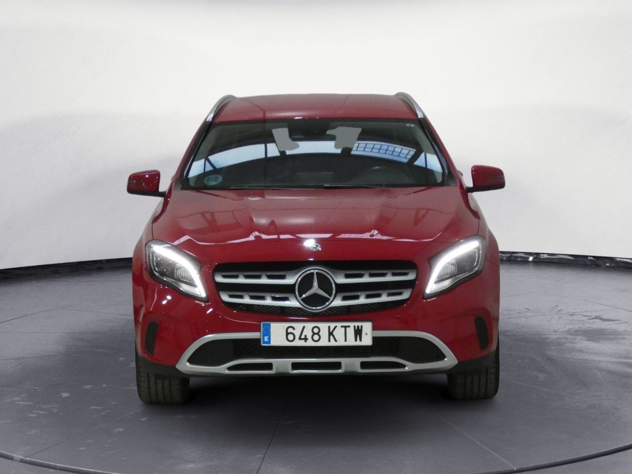 Mercedes-Benz GLA 180 - foto 16
