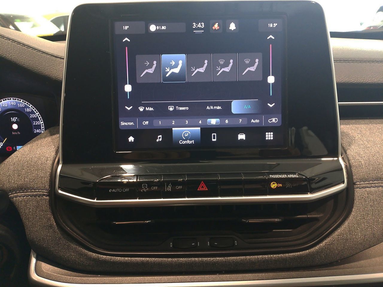 Jeep Compass 1.5 MHEV Night Eagle DCT - foto 15