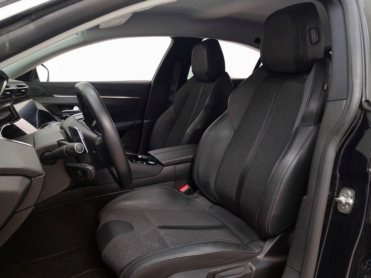 Peugeot 508 Hybrid 225 Allure e-EAT8 - foto 9