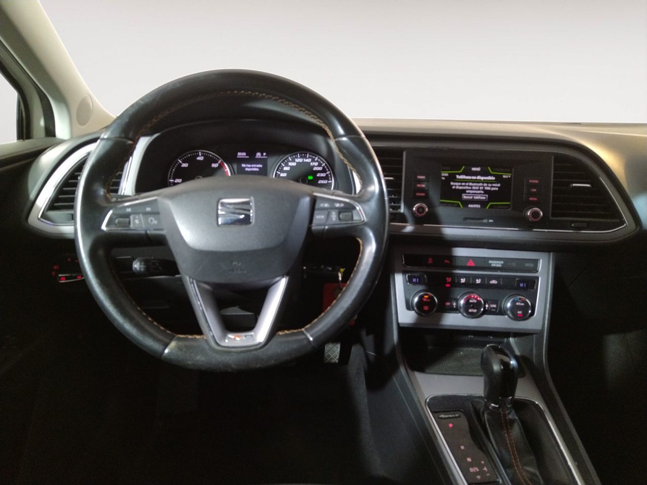 SEAT León 2.0 TDI X-perience 4Drive DSG - foto 8