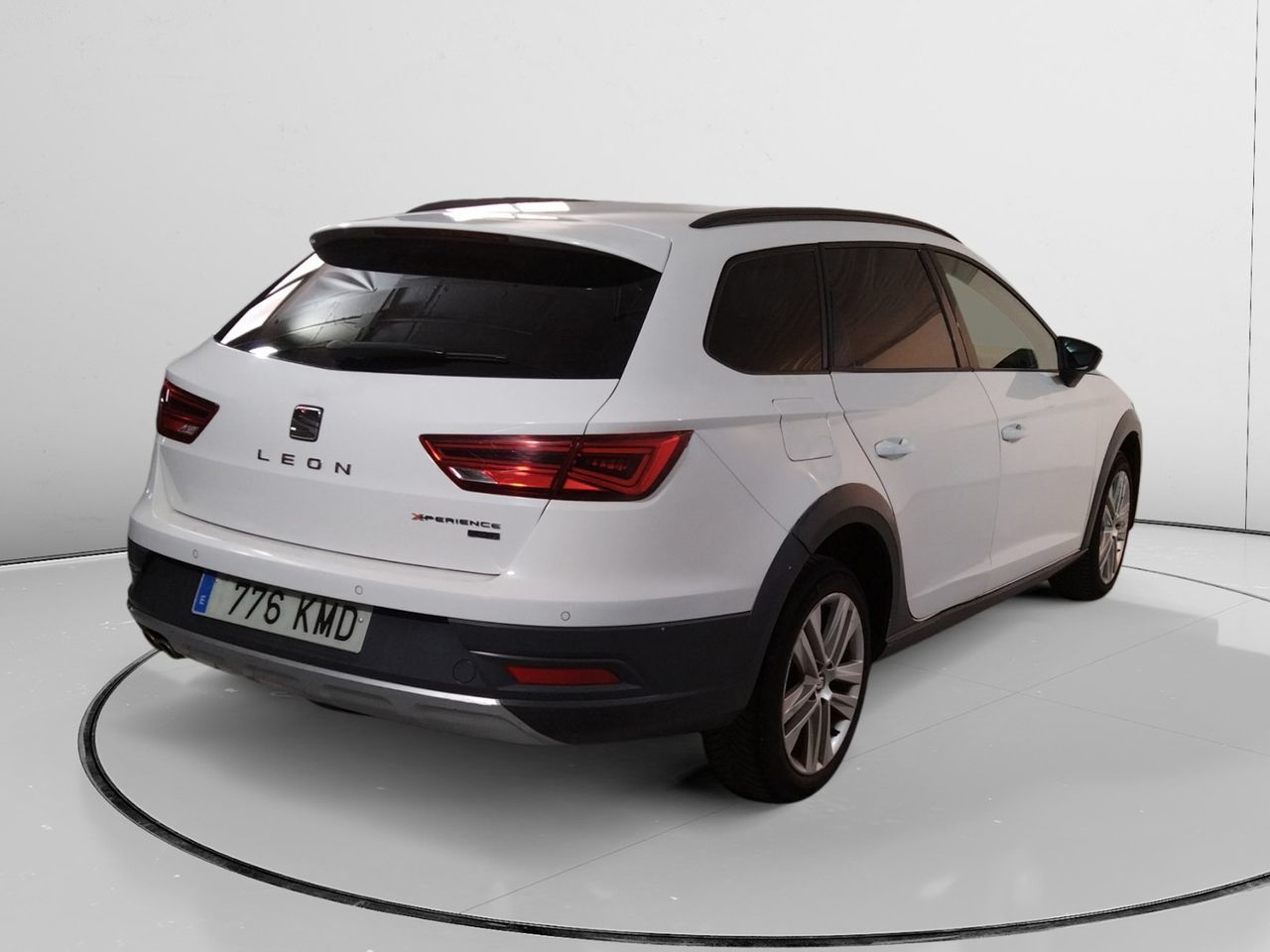 SEAT León 2.0 TDI X-perience 4Drive DSG - foto 2