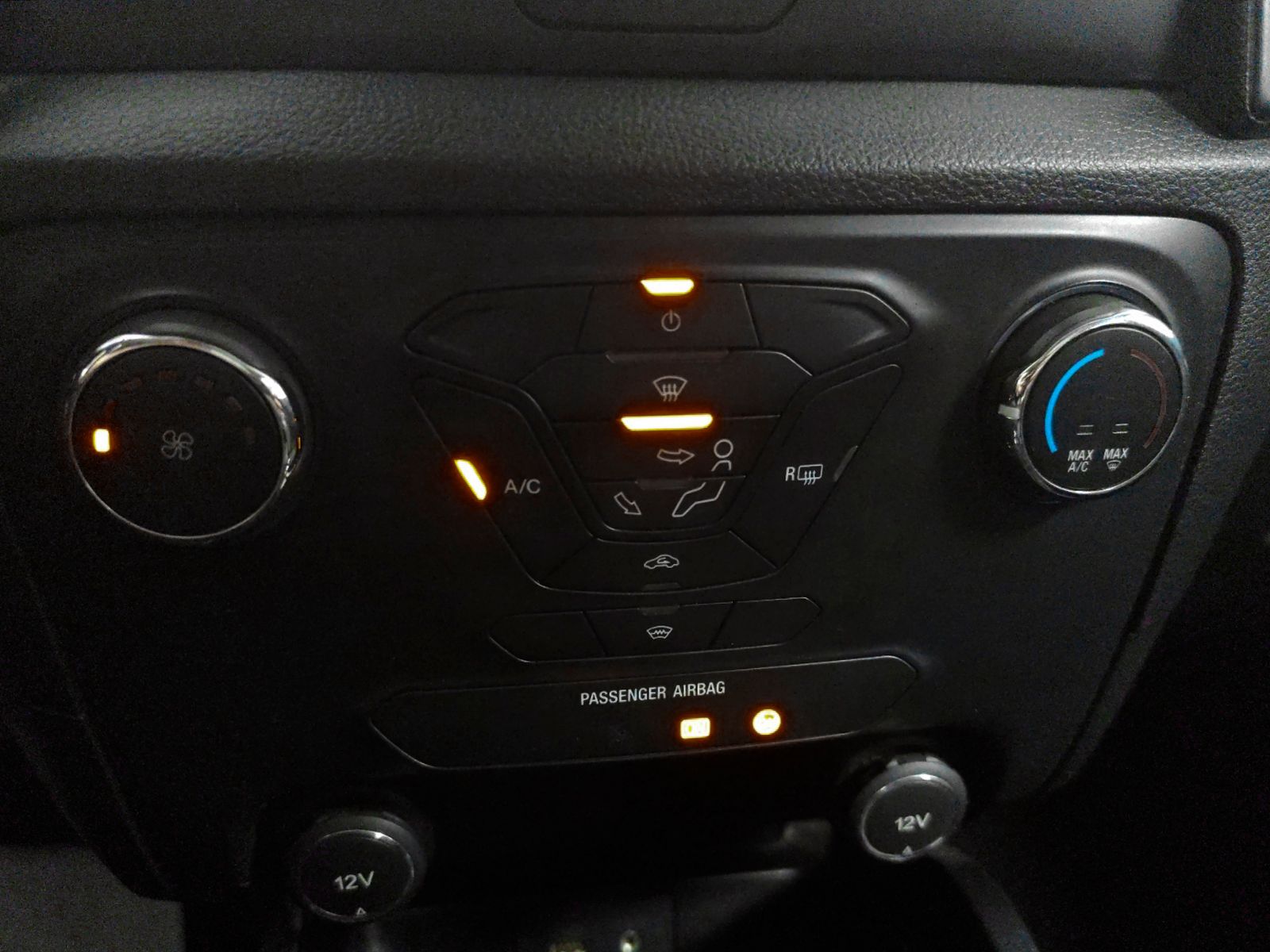 Ford Ranger Pickup 2.0 EcoBlue Doble Cabina XL 4x4 - foto 19