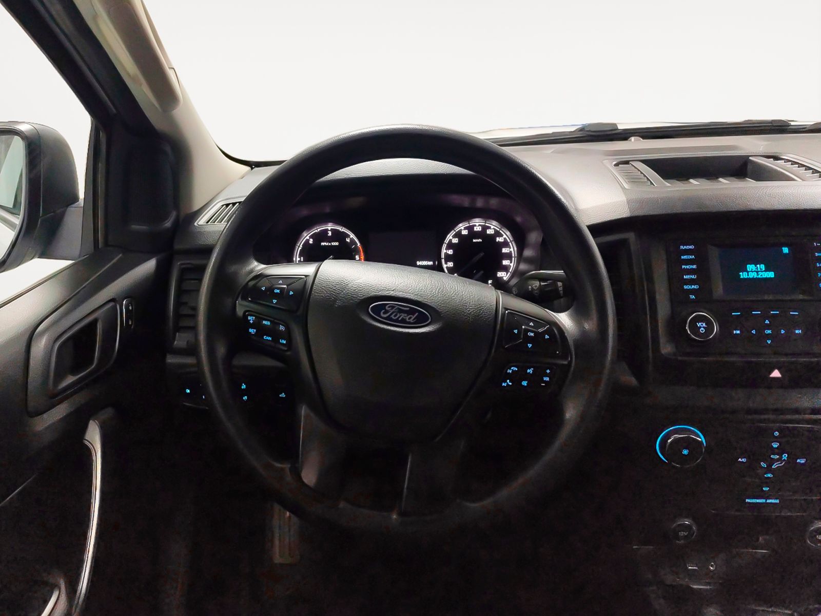 Ford Ranger Pickup 2.0 EcoBlue Doble Cabina XL 4x4 - foto 10