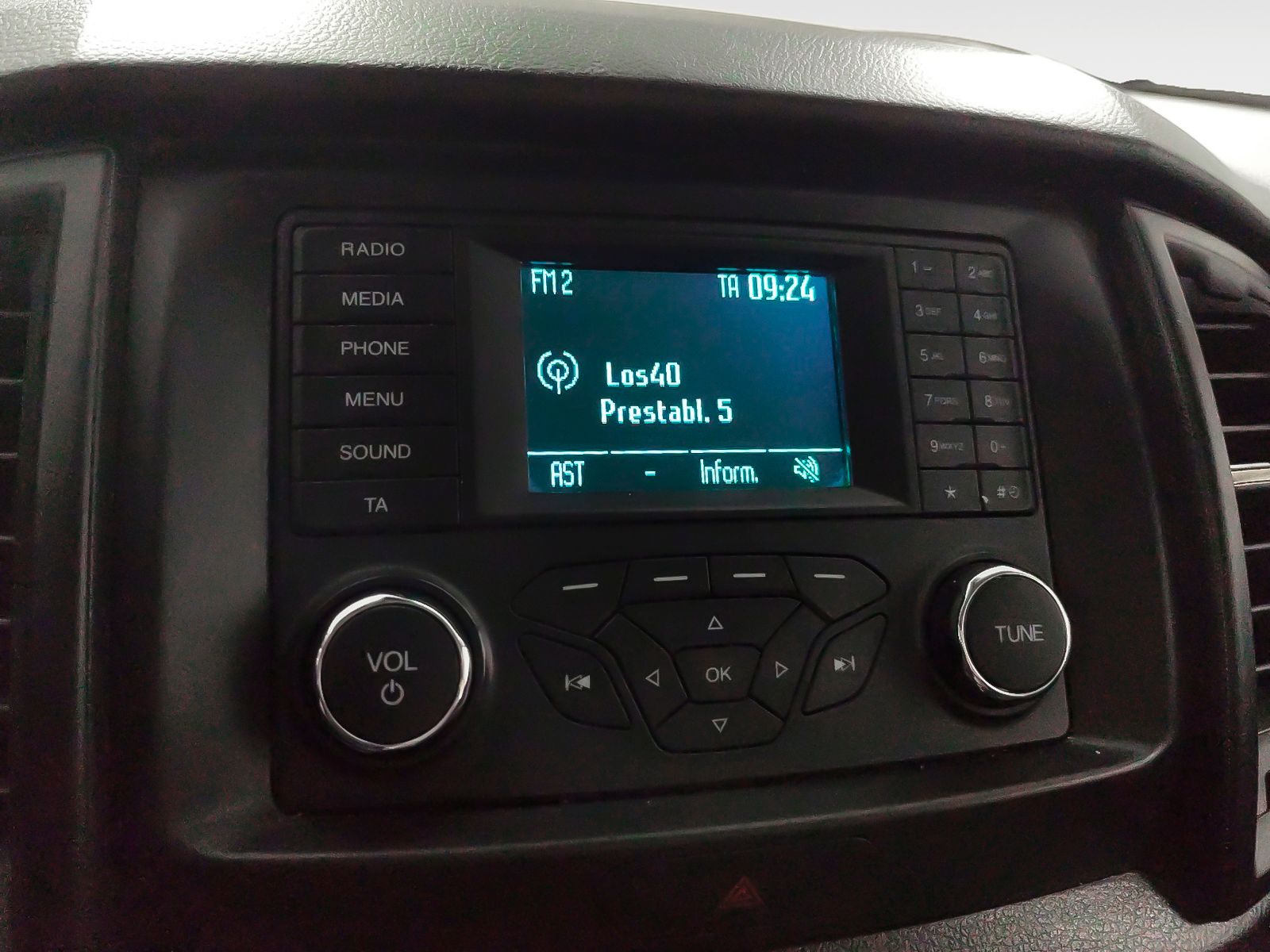 Ford Ranger Pickup 2.0 EcoBlue Doble Cabina XL 4x4 - foto 17
