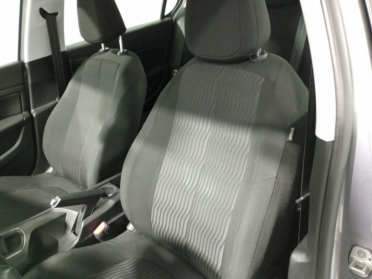 Peugeot 308 BlueHDi 100 Access - foto 19
