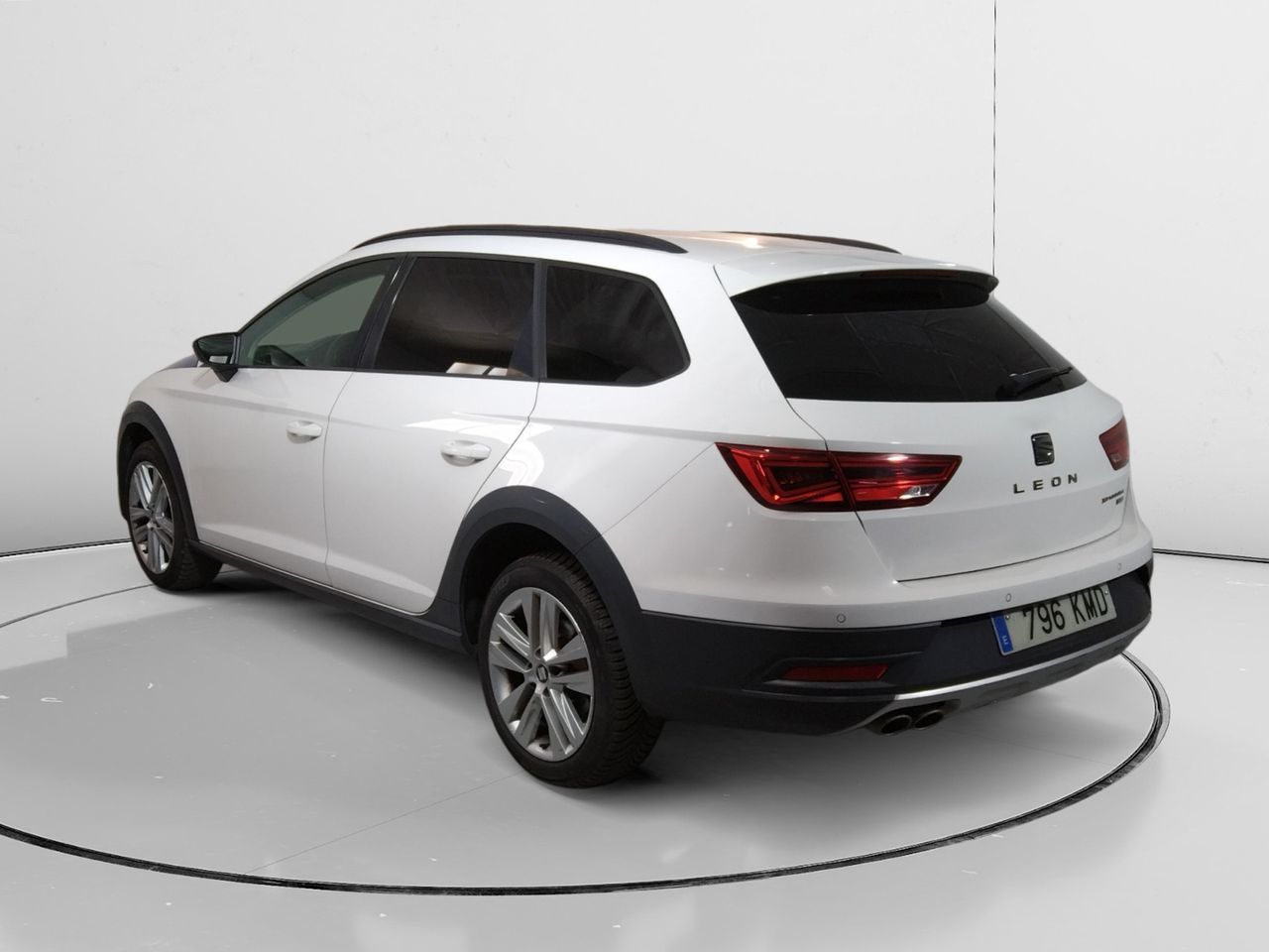 SEAT León 2.0 TDI X-perience 4Drive DSG - foto 4