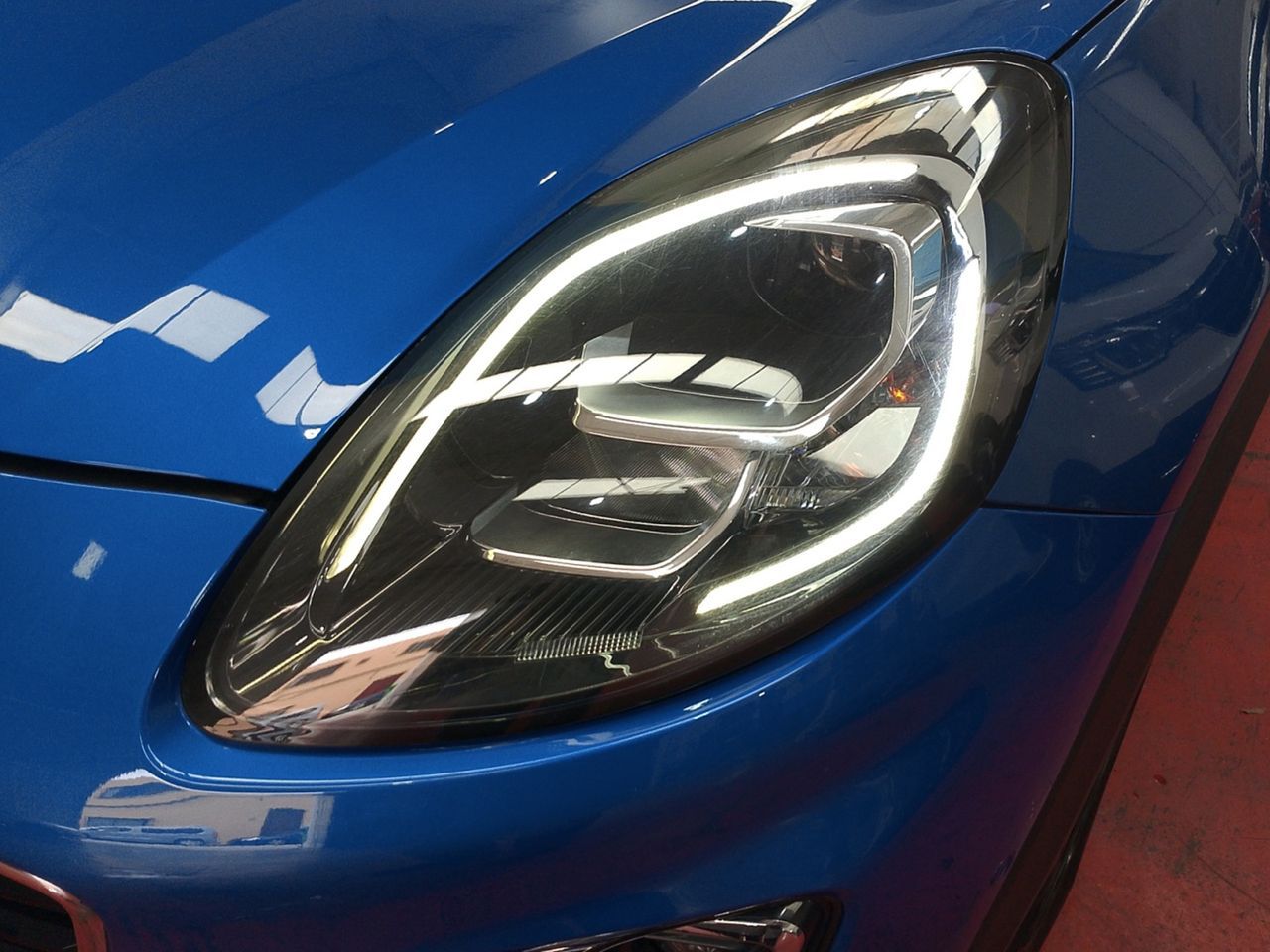 Ford Puma 1.0 EcoBoost MHEV Titanium Design - foto 22