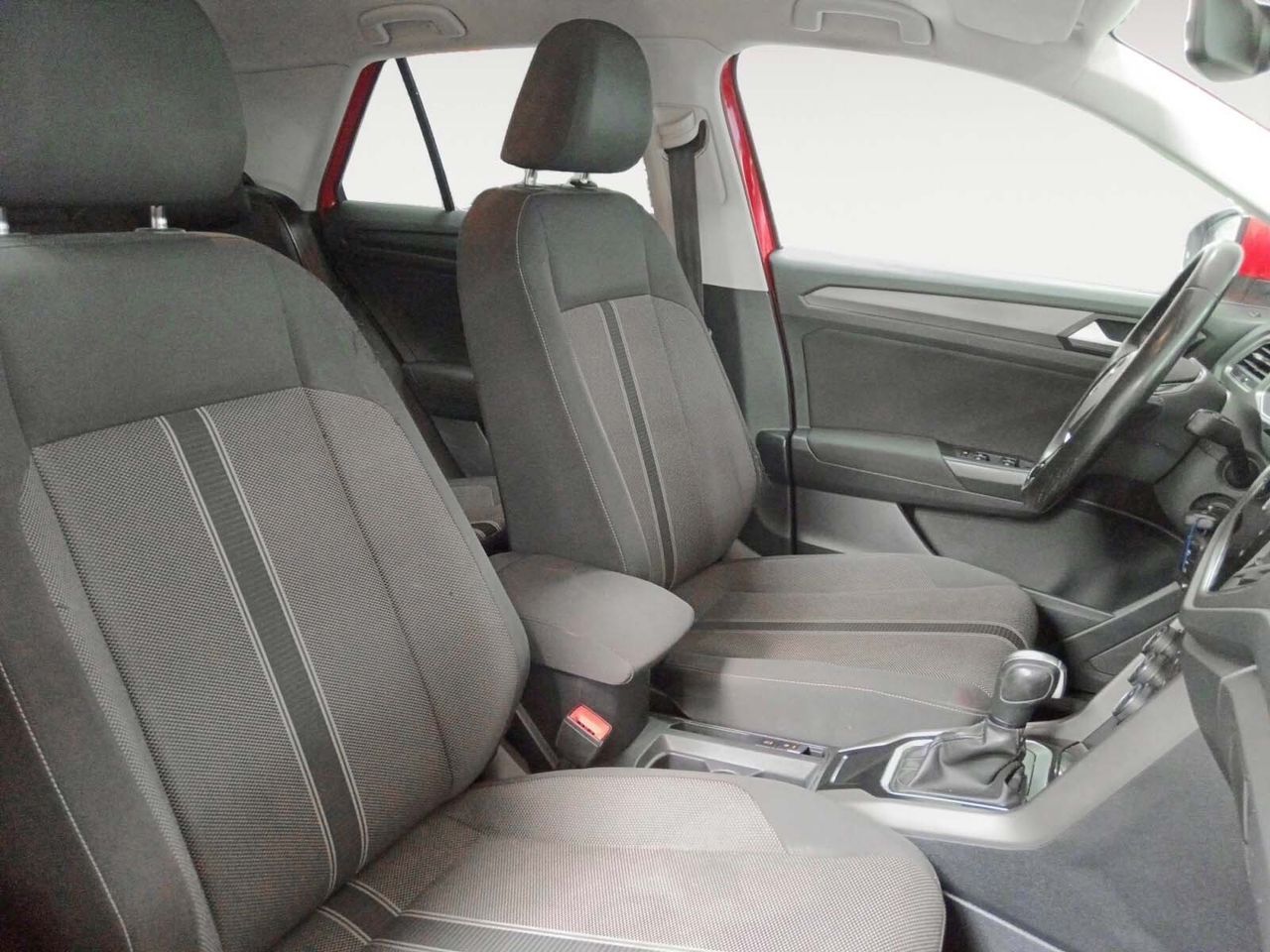 Volkswagen T-Roc Advance R-Line 1.5 TSI DSG - foto 13