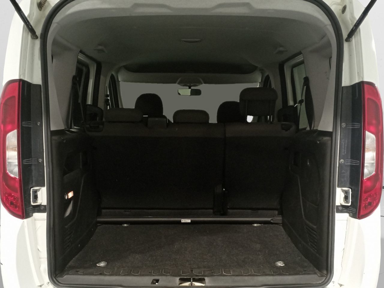 Fiat Doblò 1.6 MultiJet N1 Trekking - foto 12