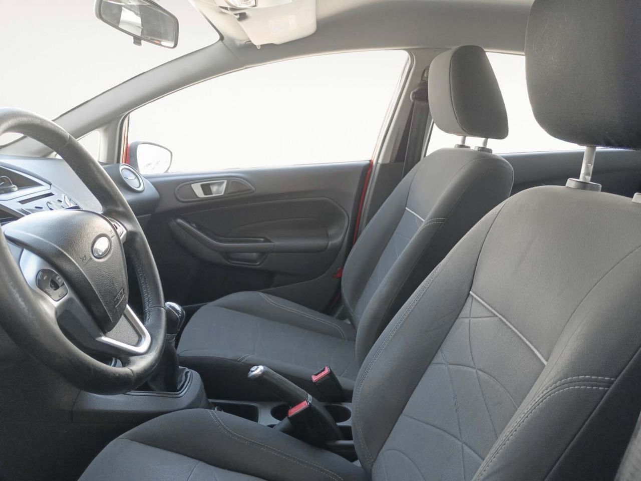 Ford Fiesta 1.5 TDCi Trend - foto 9