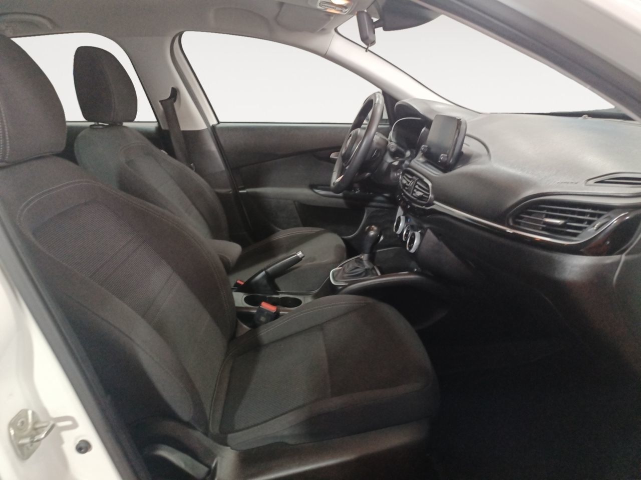 Fiat Tipo 1.5 Hybrid City Life DCT - foto 11