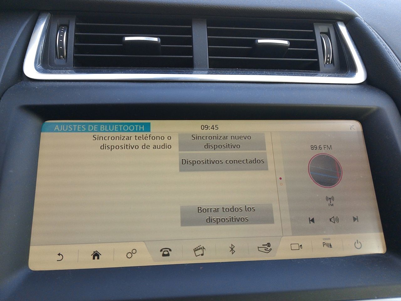 Jaguar E-Pace 2.0D 4WD - foto 17