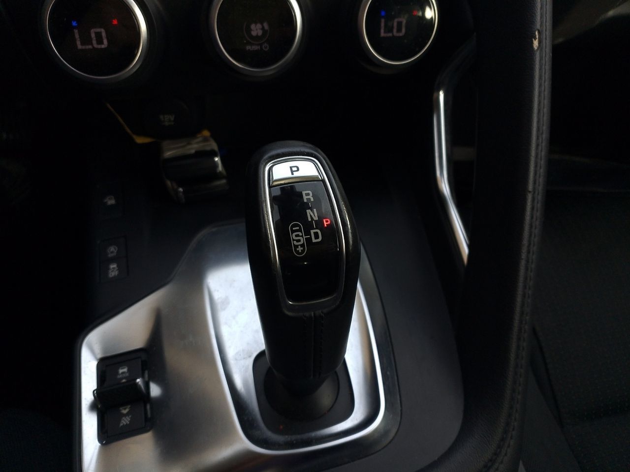 Jaguar E-Pace 2.0D 4WD - foto 13