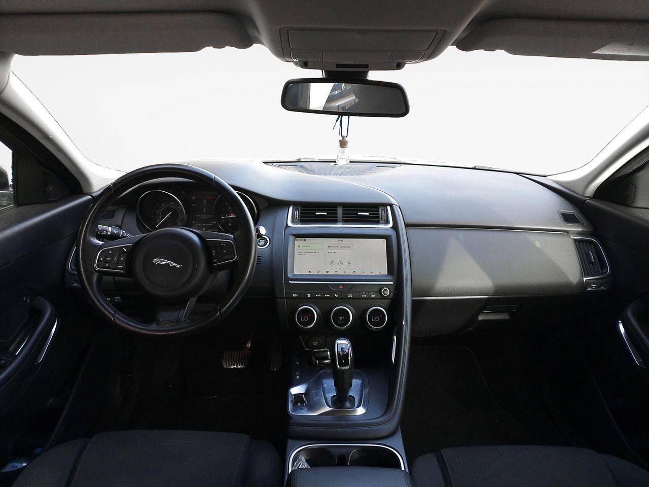 Jaguar E-Pace 2.0D 4WD - foto 7