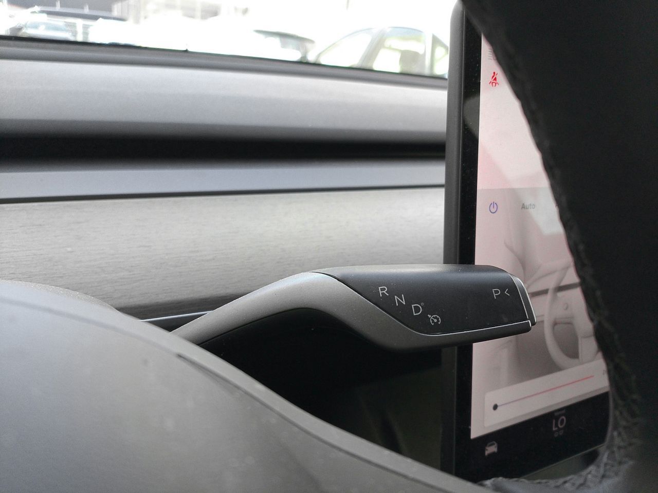 Tesla Model Y Gran Autonomía 4WD - foto 16