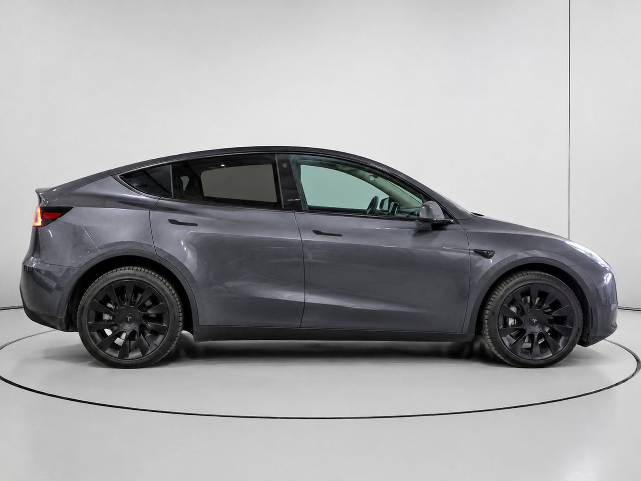 Tesla Model Y Gran Autonomía 4WD - foto 2
