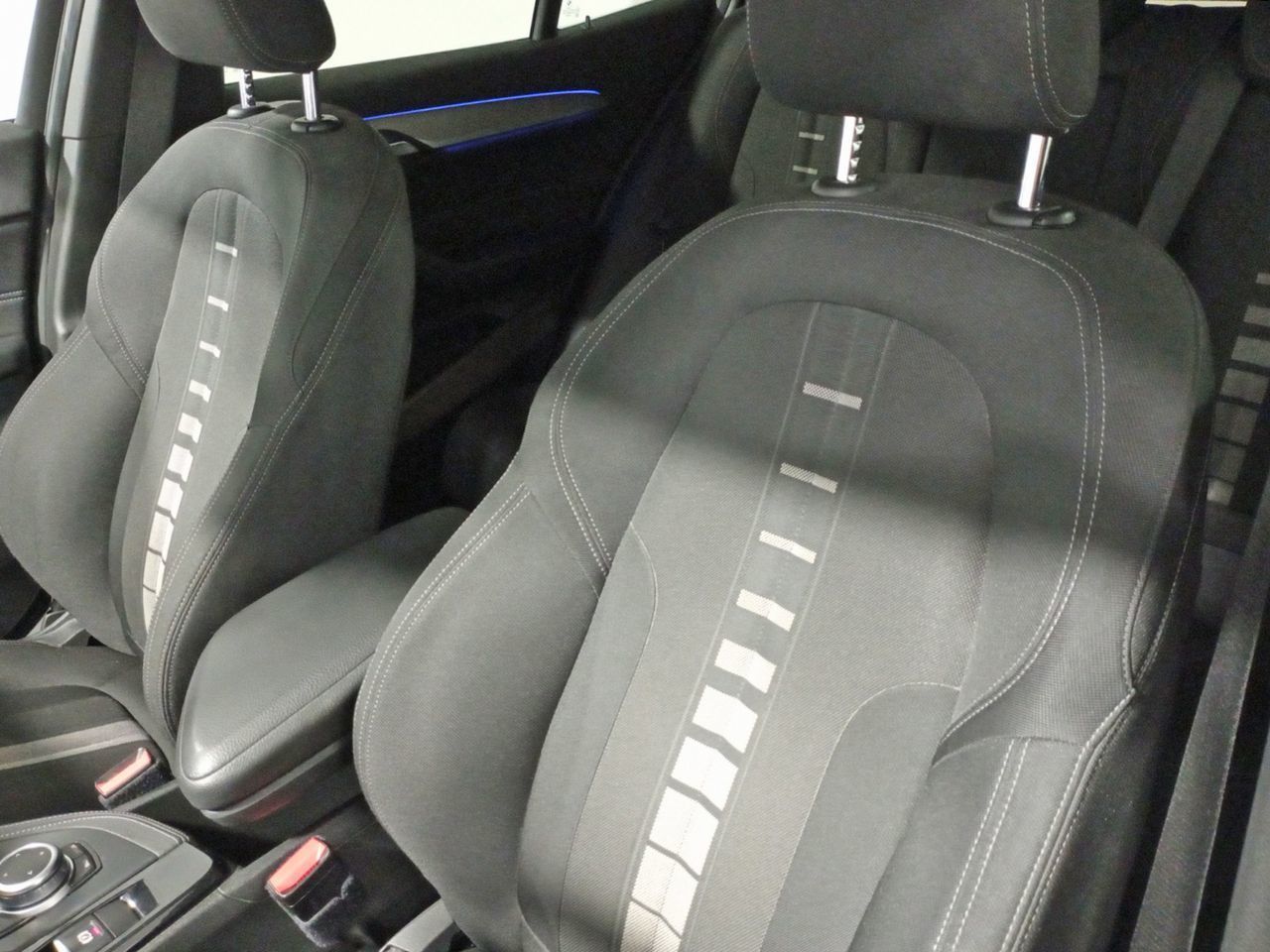 BMW X2 sDrive18d Business - foto 21
