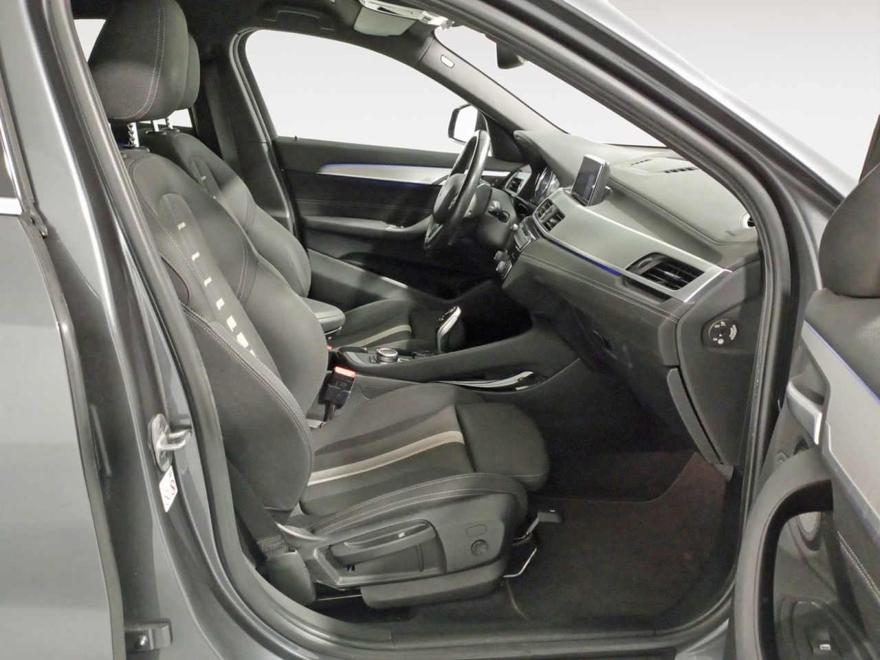 BMW X2 sDrive18d Business - foto 11