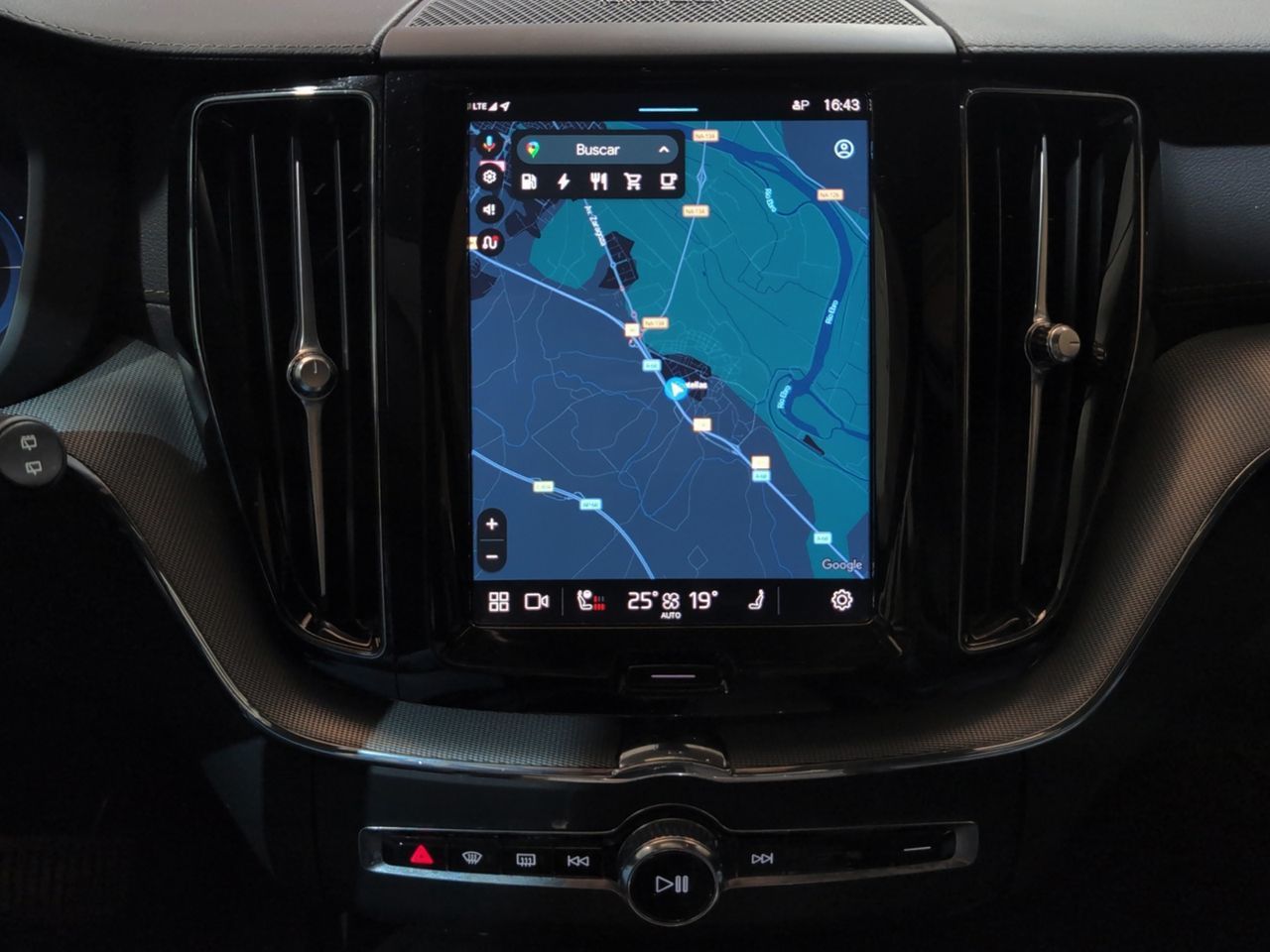 Volvo XC60 T6 Recharge Ultimate Dark AWD - foto 18