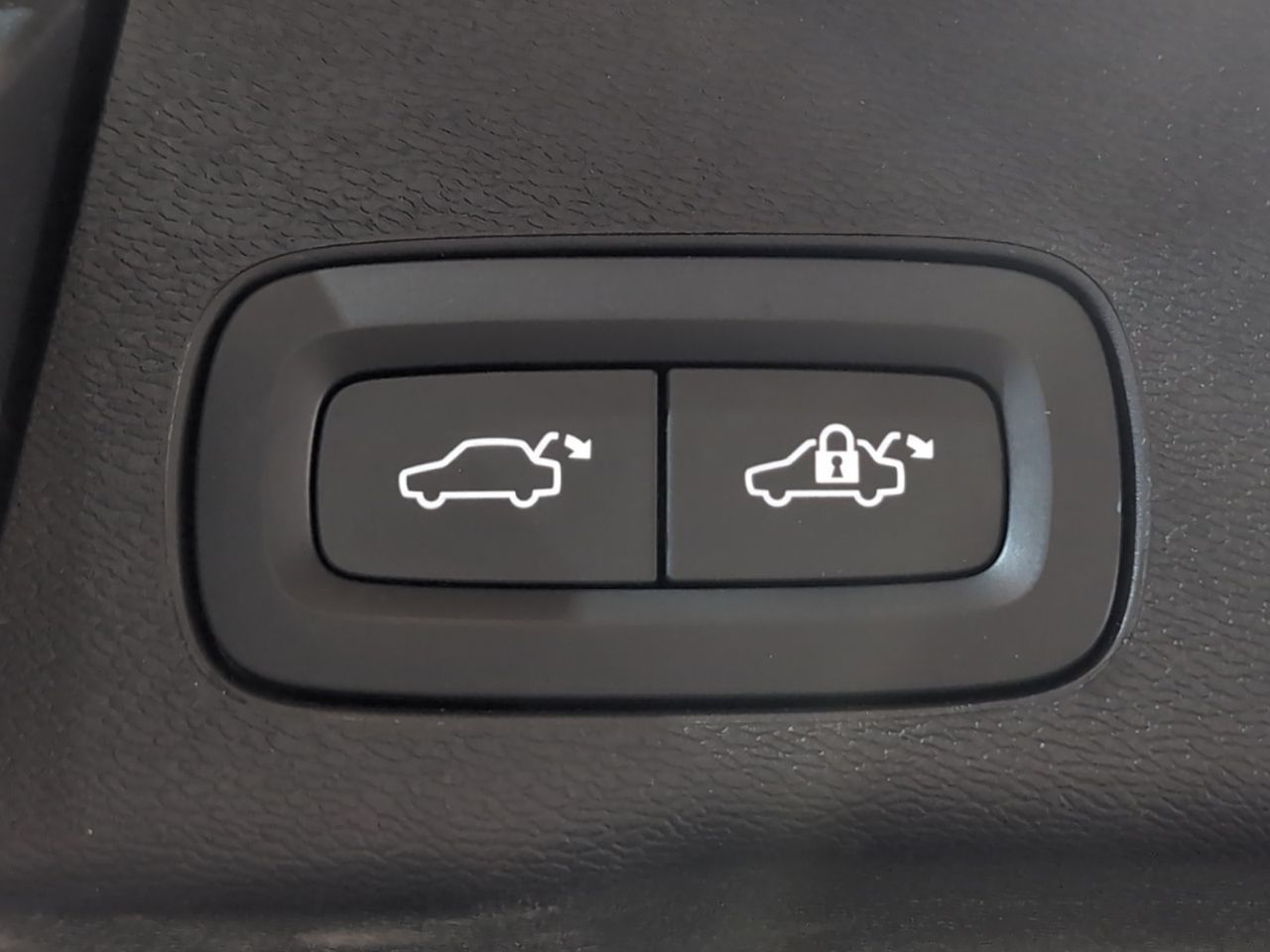 Volvo XC60 T6 Recharge Ultimate Dark AWD - foto 22