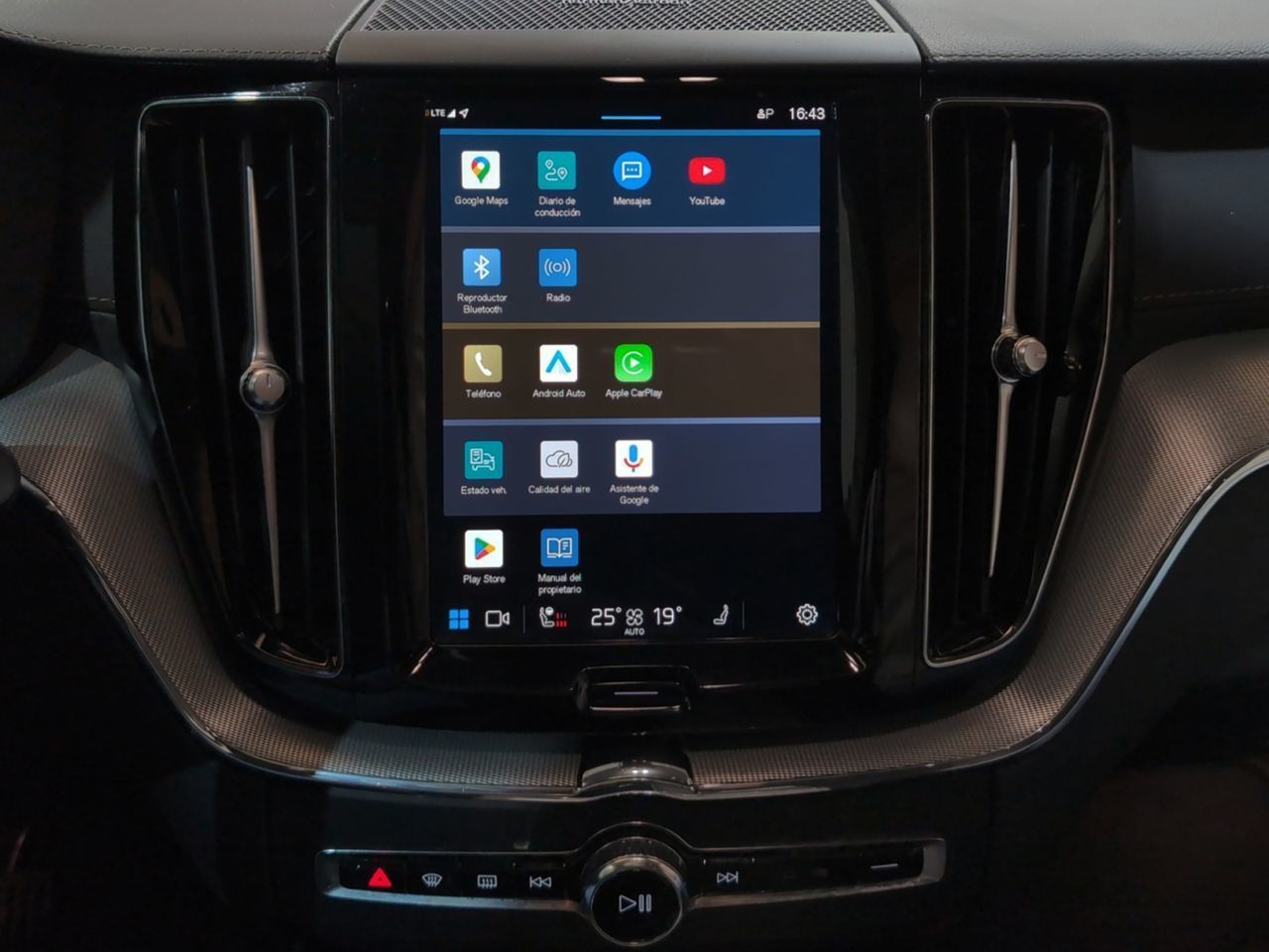 Volvo XC60 T6 Recharge Ultimate Dark AWD - foto 16