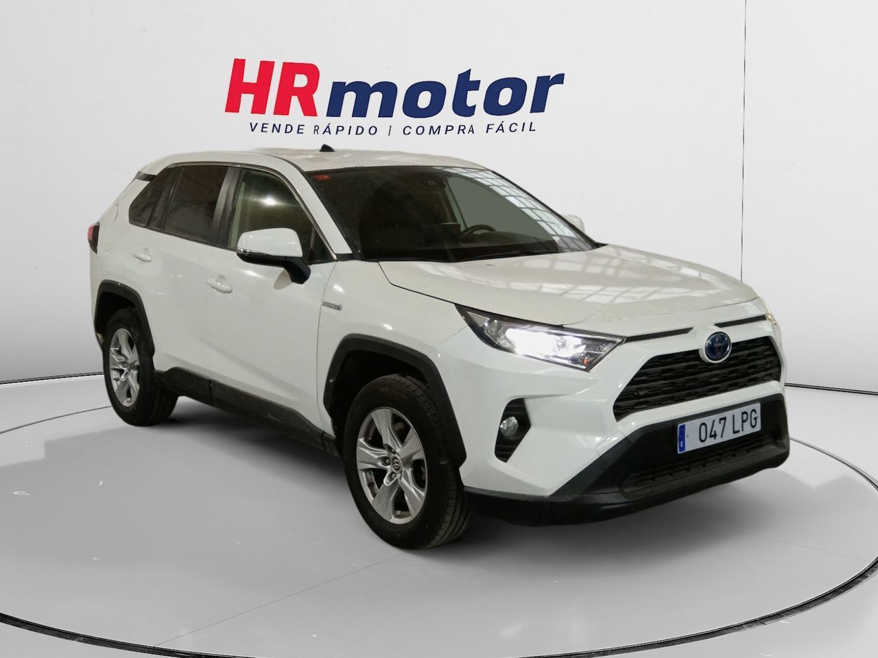 Toyota RAV4 220H Business - foto 1