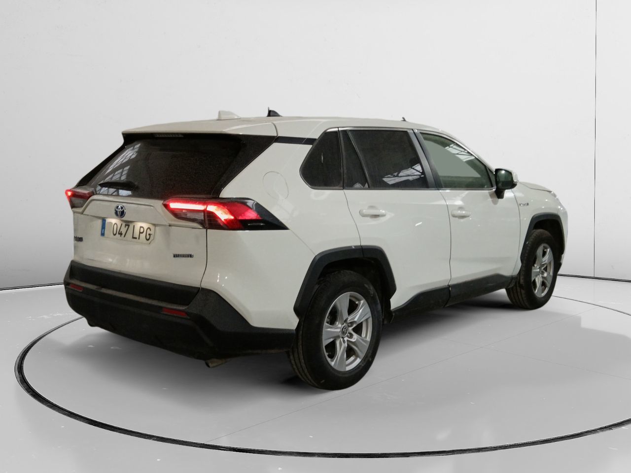 Toyota RAV4 220H Business - foto 2