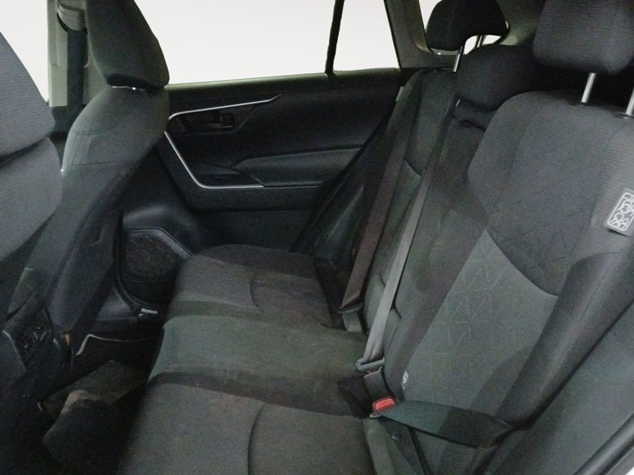 Toyota RAV4 220H Business - foto 10