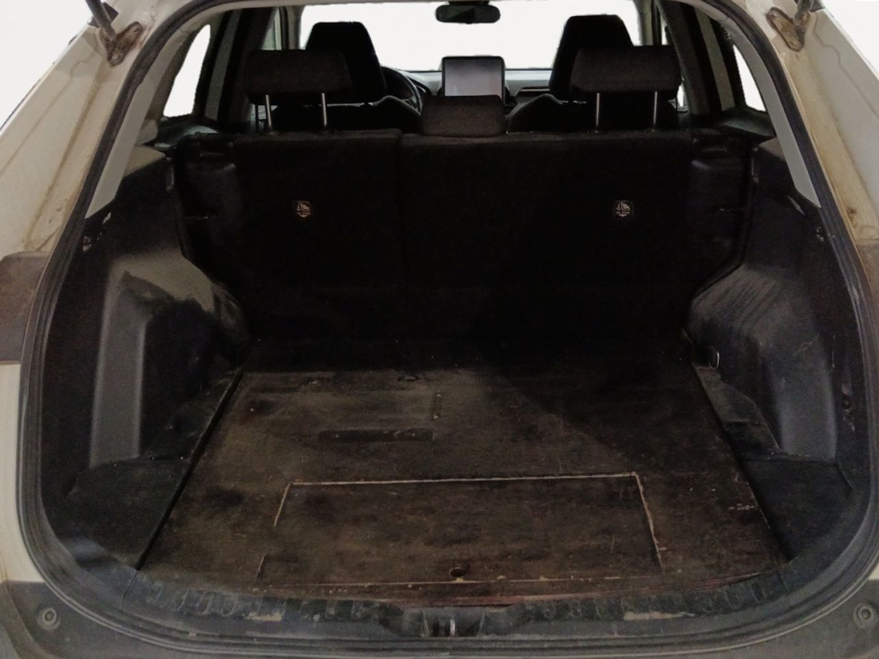 Toyota RAV4 220H Business - foto 12
