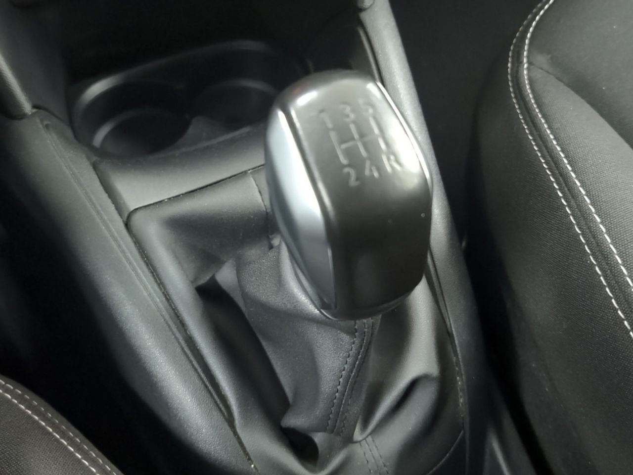 Peugeot 208 PureTech 82 Style - foto 13