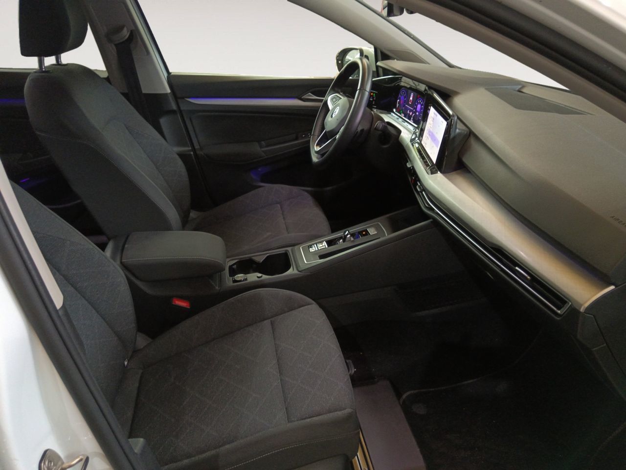 Volkswagen Golf Life 1.0 eTSI DSG - foto 10