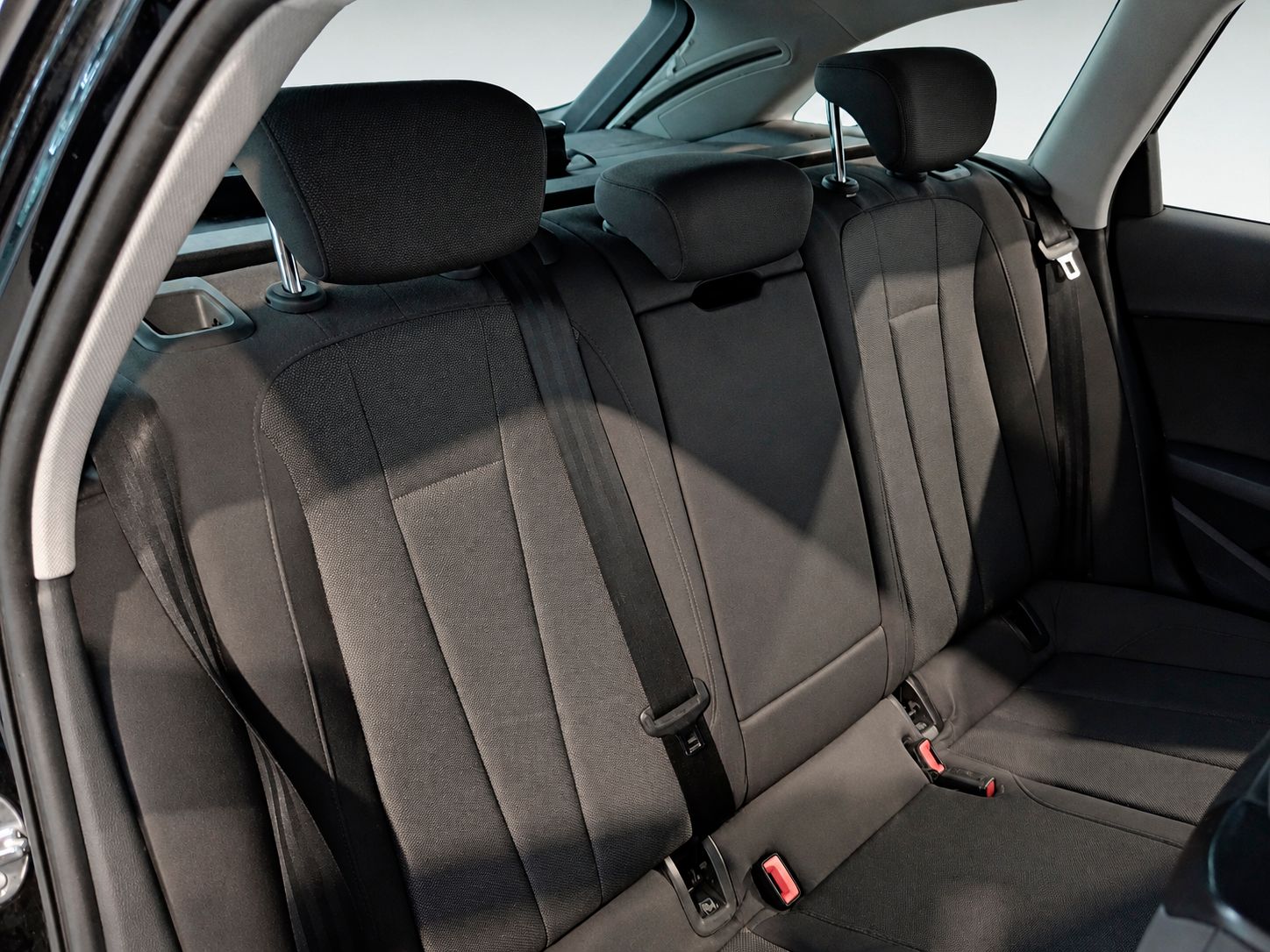 Audi A4 Advanced 35 TDI S tronic - foto 10