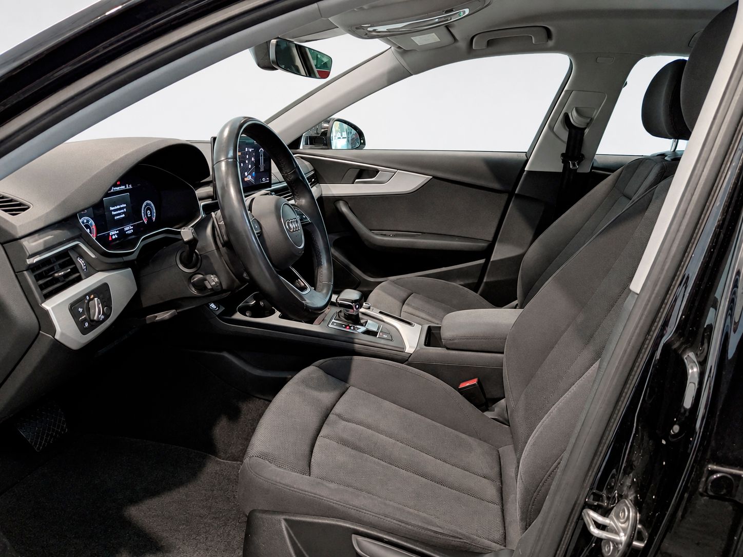 Audi A4 Advanced 35 TDI S tronic - foto 9