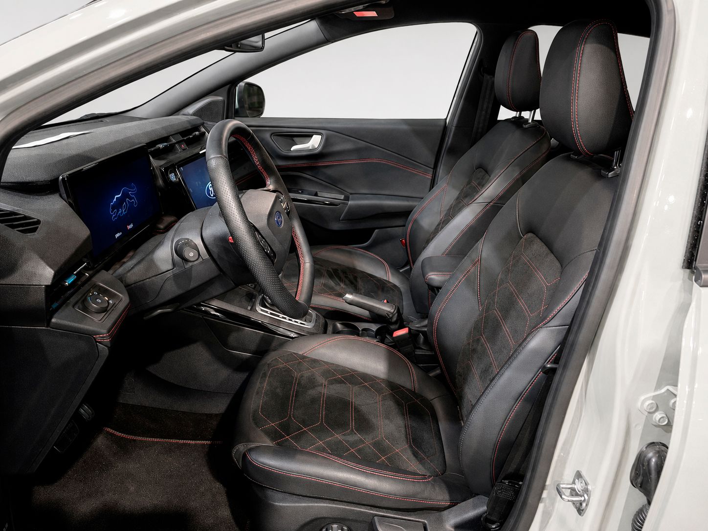 Ford Puma 1.0 EcoBoost MHEV ST-Line X - foto 11