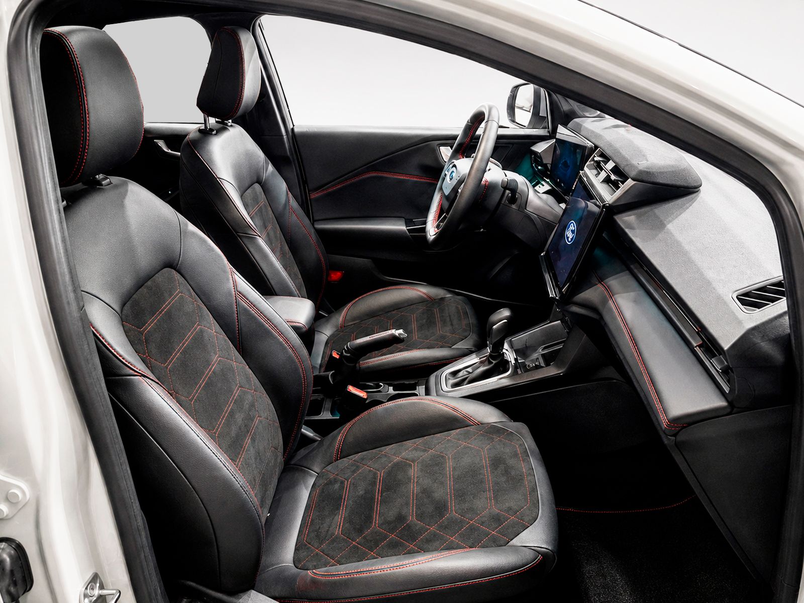 Ford Puma 1.0 EcoBoost MHEV ST-Line X - foto 13