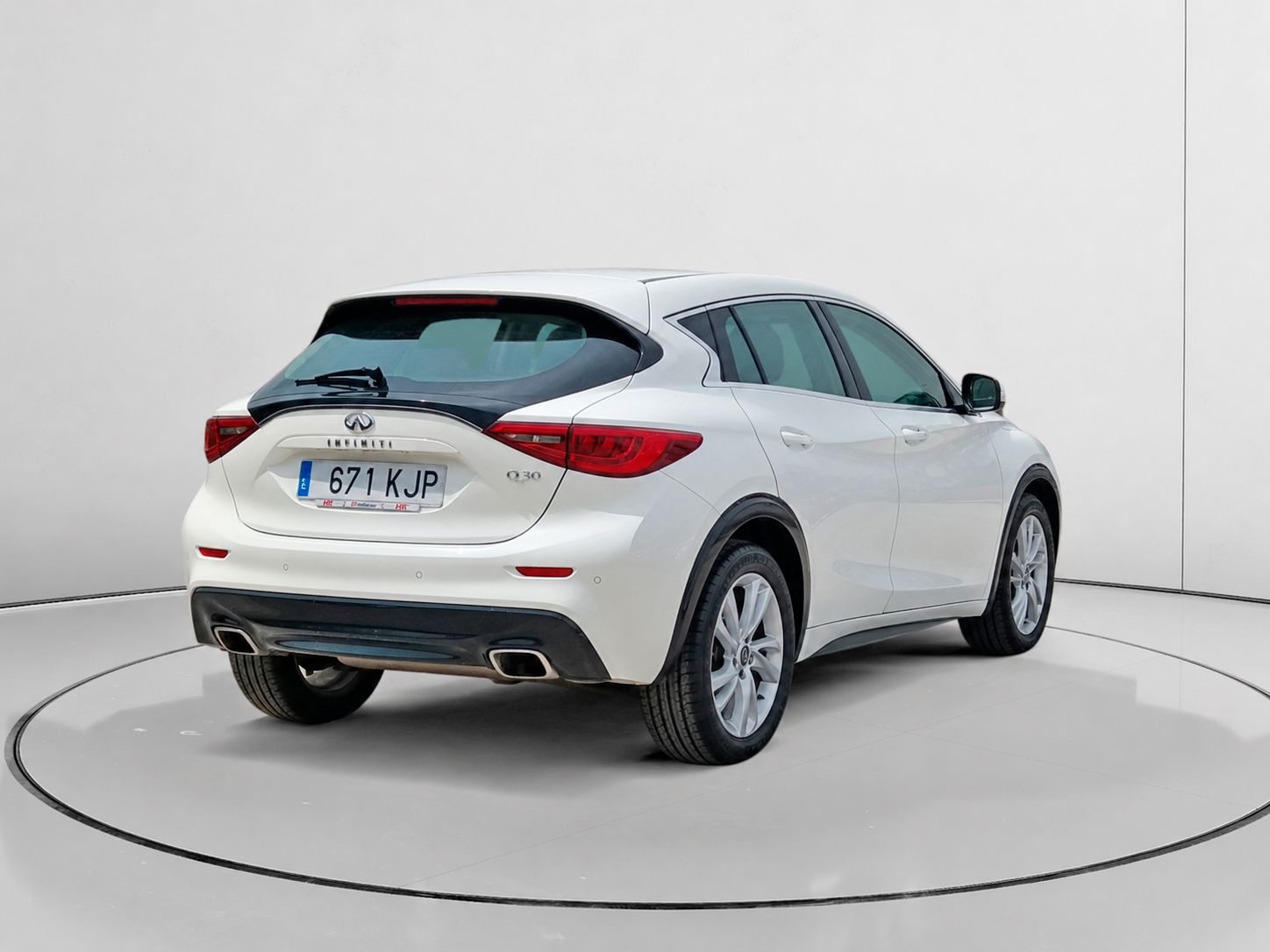 Infiniti Q30 1.5 D Premium - foto 3