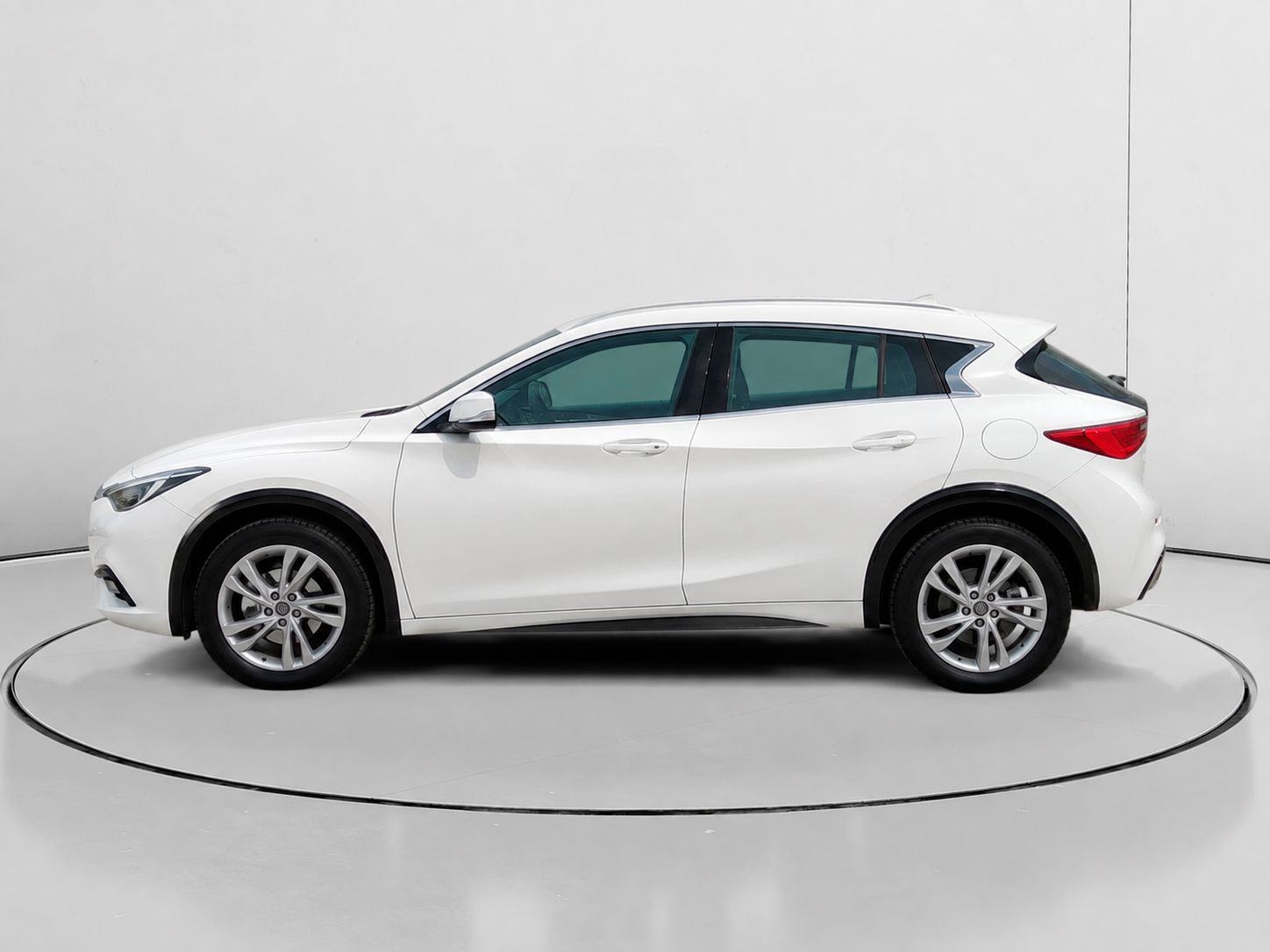 Infiniti Q30 1.5 D Premium - foto 7