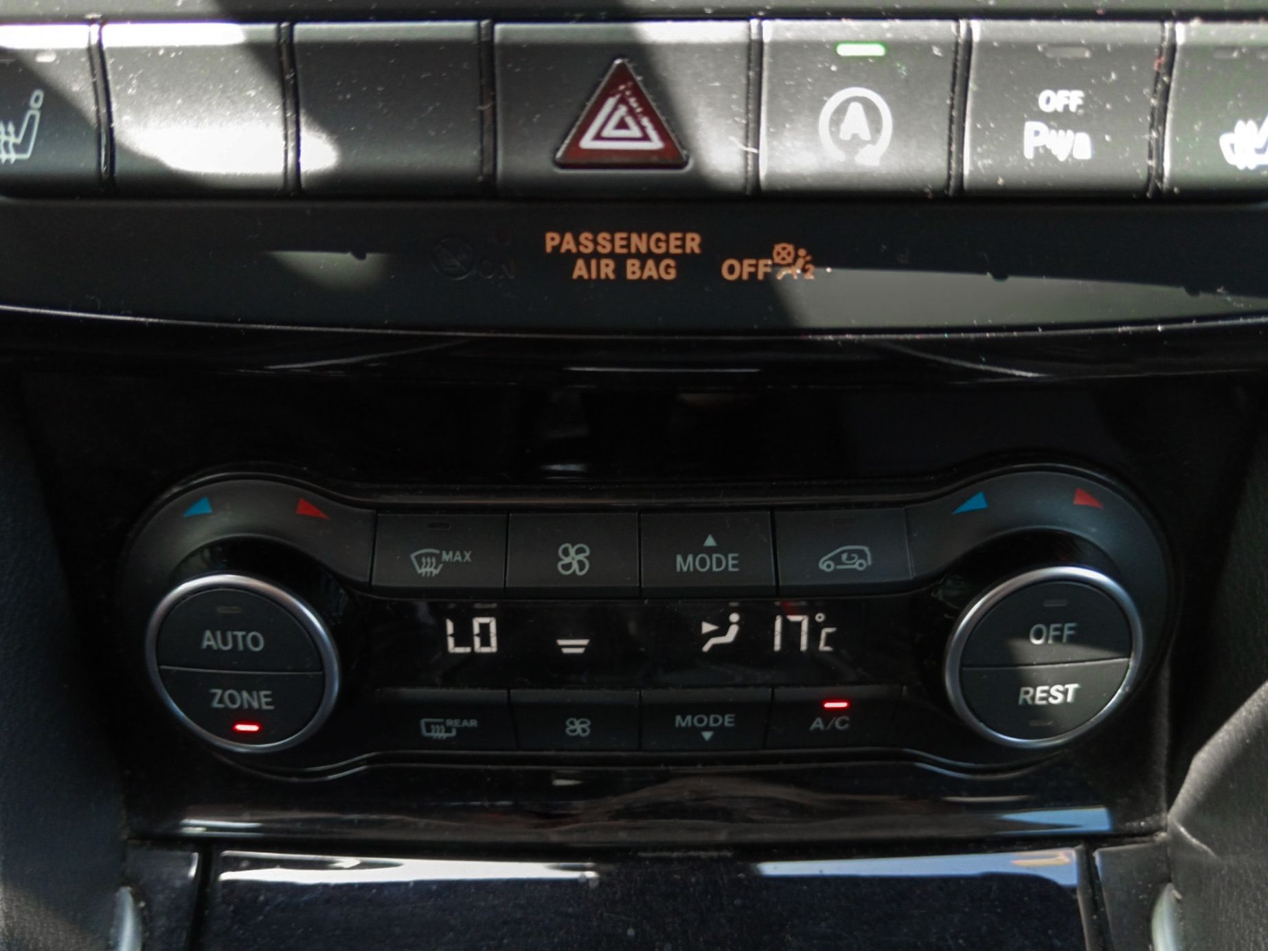 Infiniti Q30 1.5 D Premium - foto 19