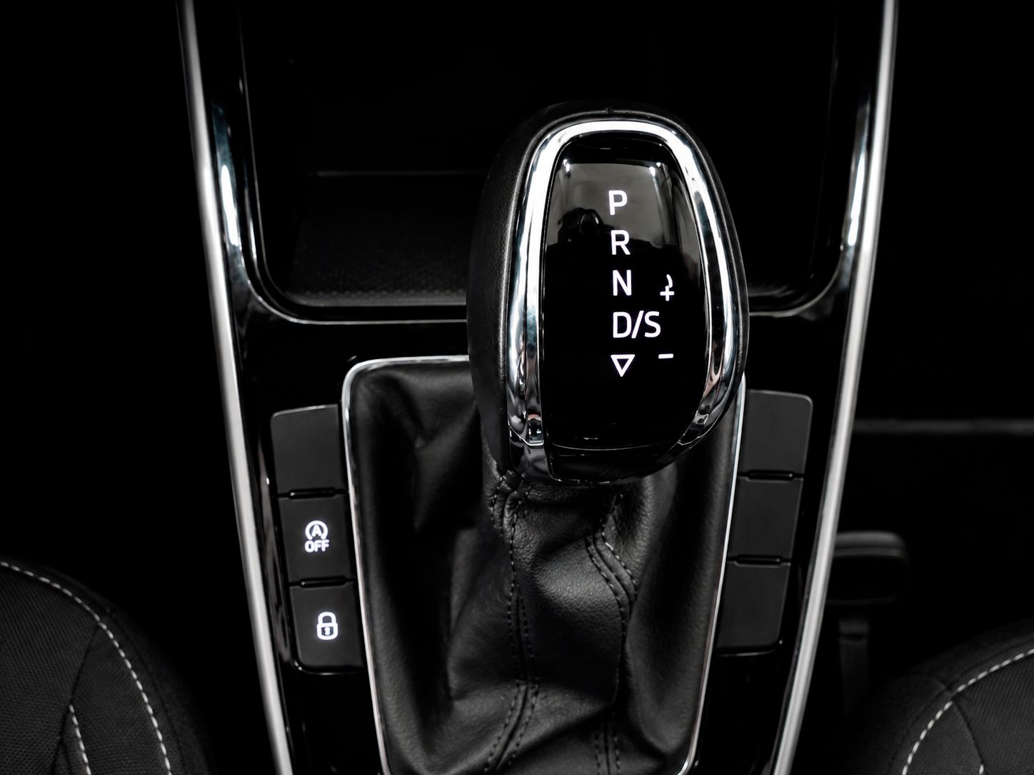 Škoda Fabia 1.0 TSI Style DSG - foto 15