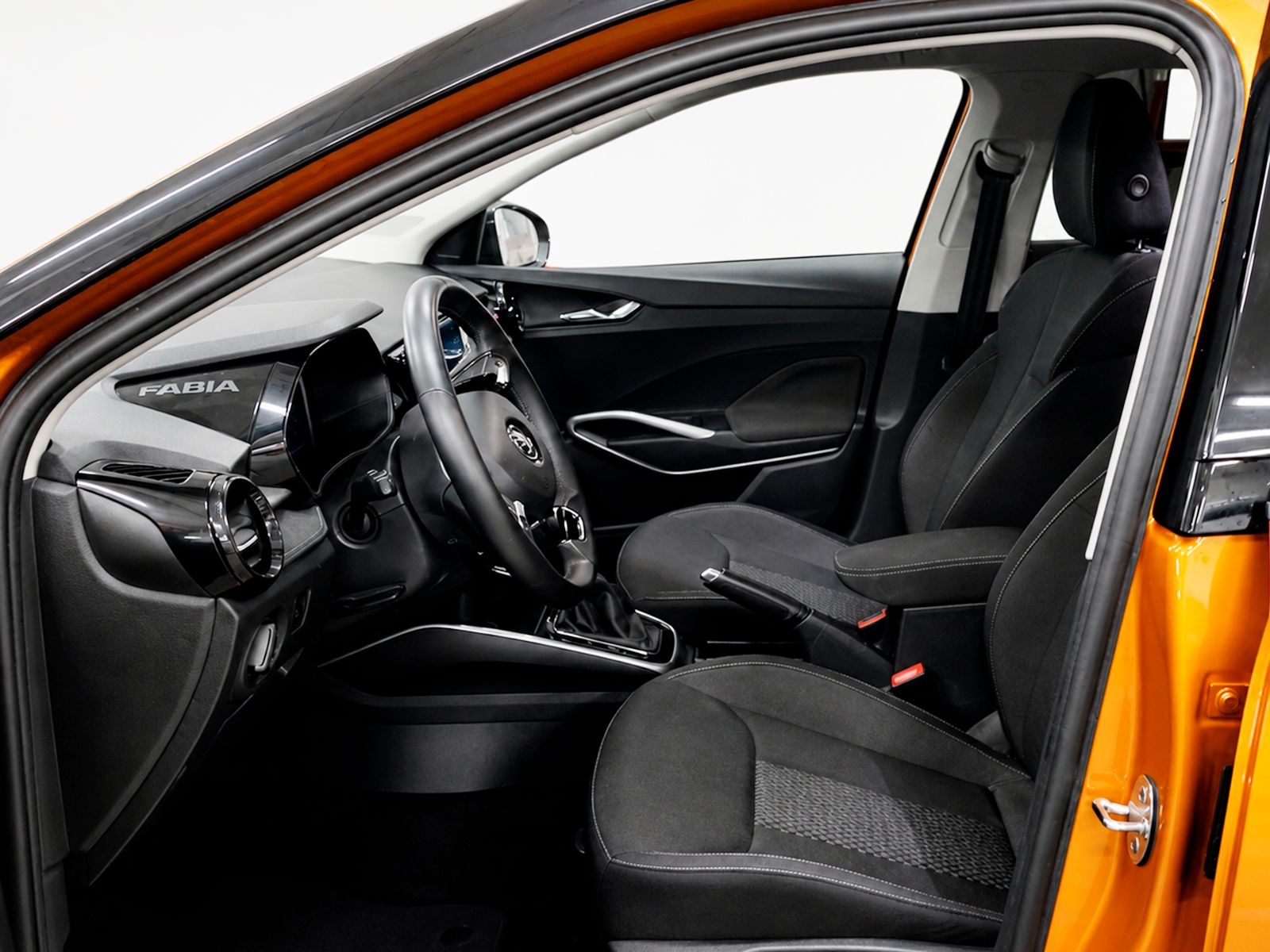 Škoda Fabia 1.0 TSI Style DSG - foto 11