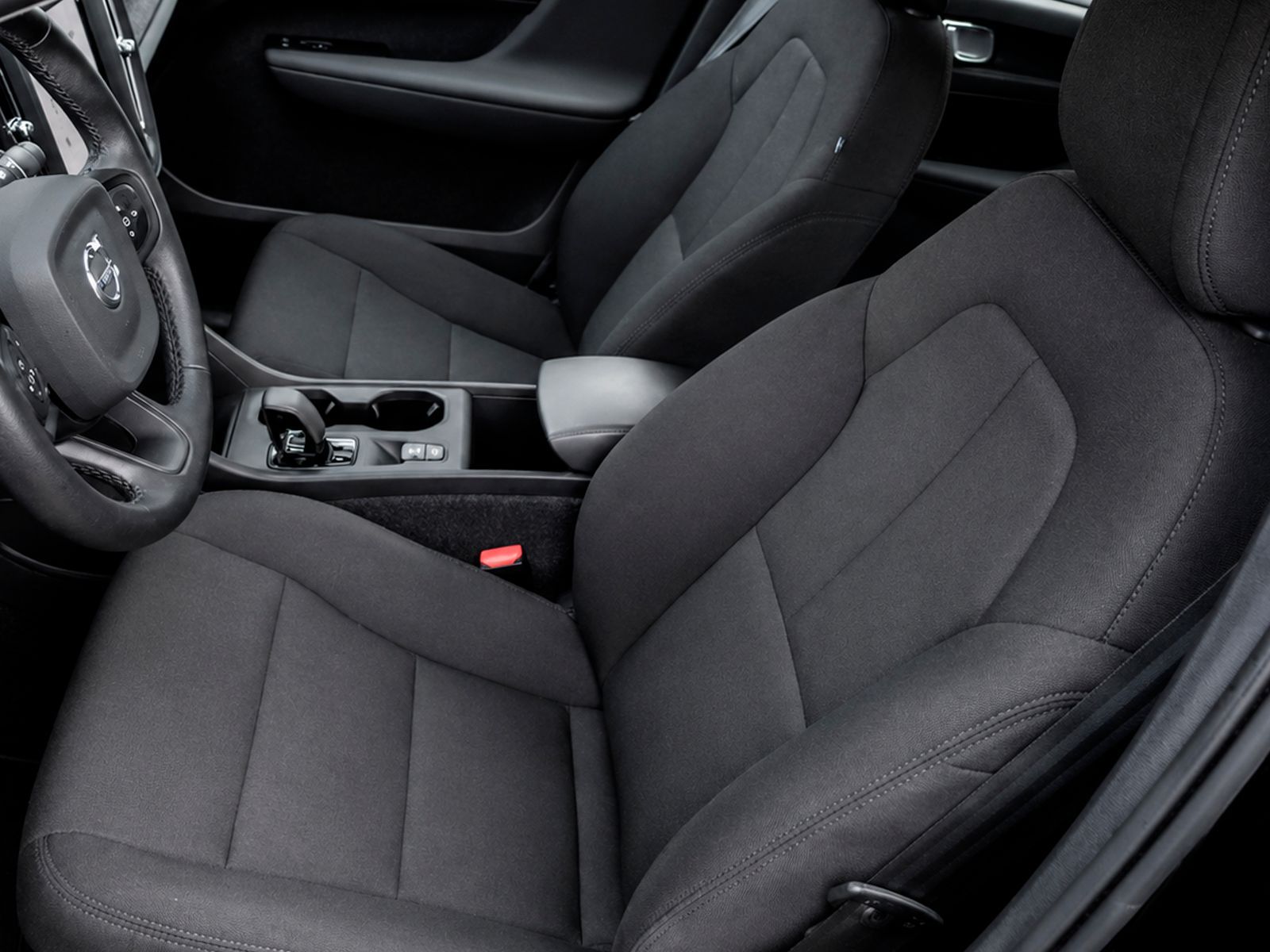 Volvo XC40 T2 Essential - foto 21