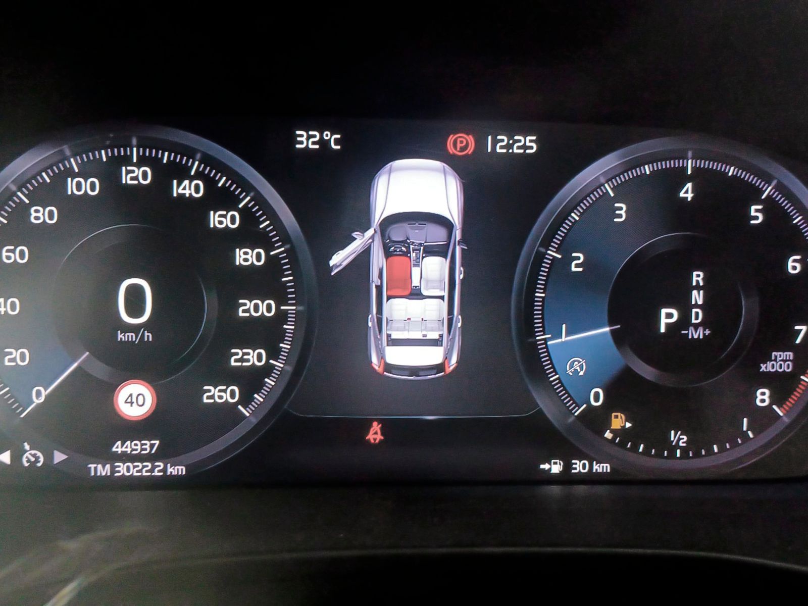 Volvo XC40 T2 Essential - foto 16
