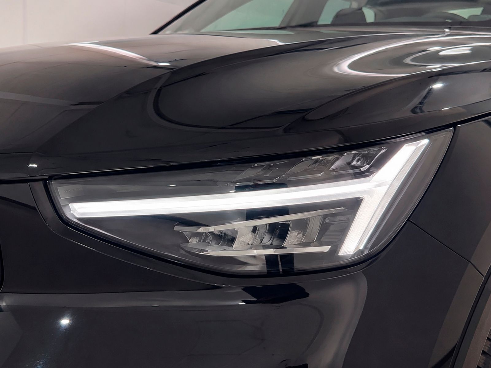 Volvo XC40 T2 Essential - foto 23