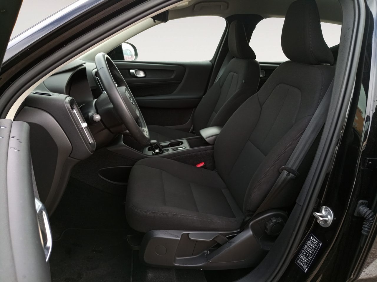 Volvo XC40 T2 Essential - foto 11