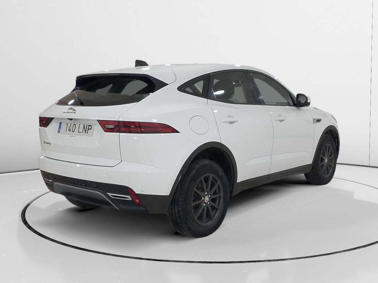 Jaguar E-Pace 2.0D Standard - foto 2
