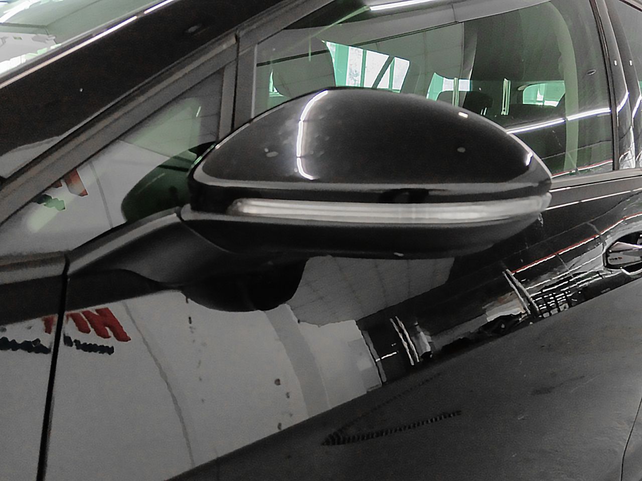 Volkswagen Golf Advance 1.6 TDI - foto 23
