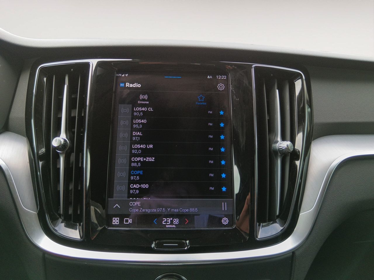 Volvo V60 B4 D Cross Country Core AWD - foto 15