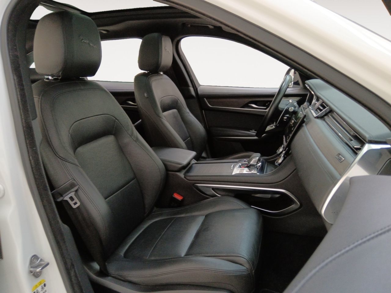 Jaguar F-Pace 2.0 I4 PHEV Standard S AWD - foto 11