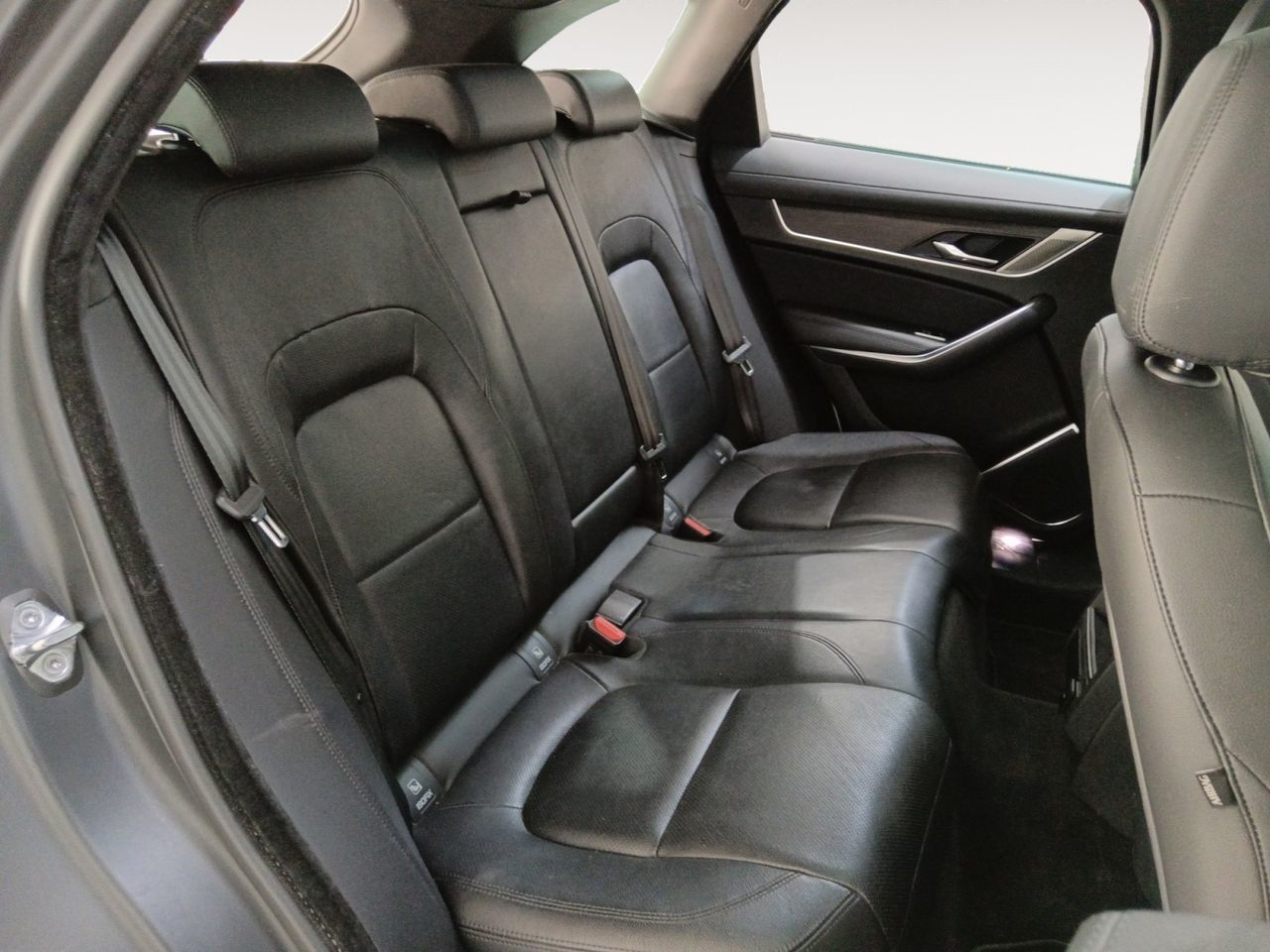 Jaguar F-Pace 2.0 I4 PHEV Standard S AWD - foto 10
